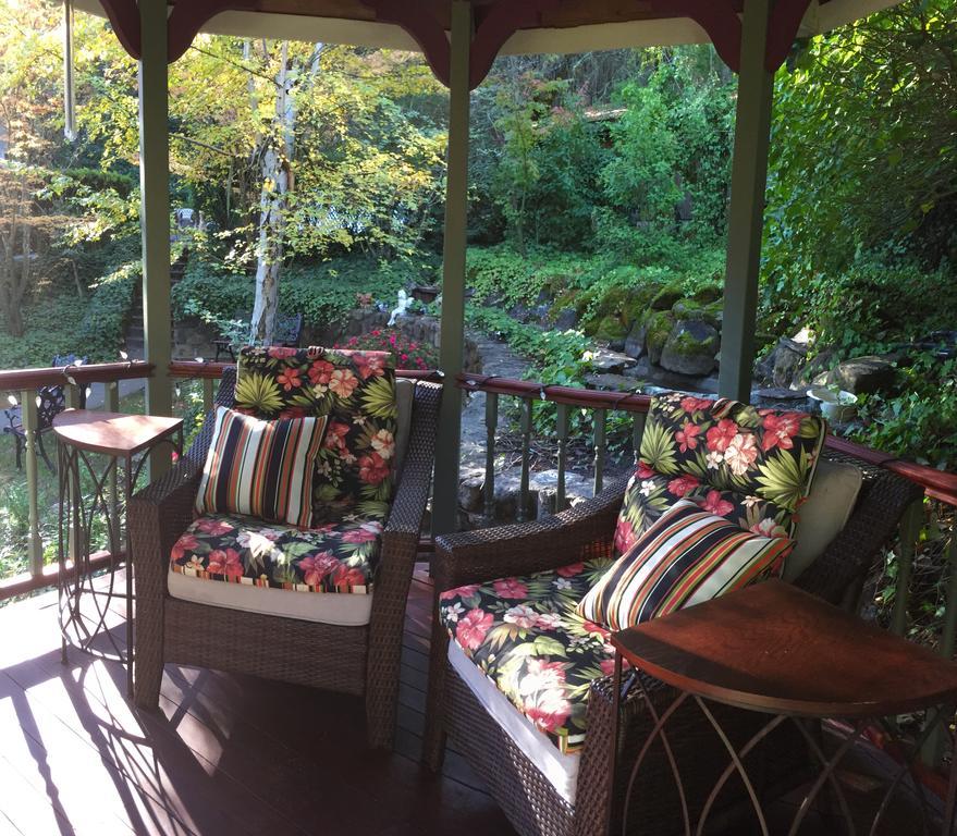 カリストガ フットヒル ハウス Bed & Breakfast エクステリア 写真