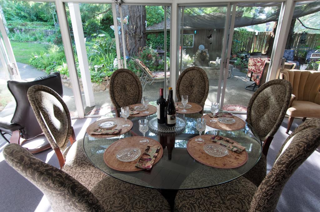 カリストガ フットヒル ハウス Bed & Breakfast エクステリア 写真